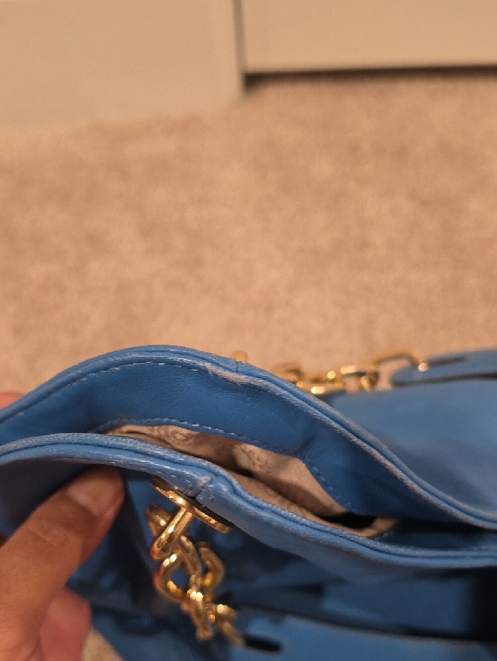 Michael Kors Blue Leather Shoulder Bag with Gold Chain Handles - Picture 7 of 12